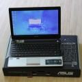 Laptop ultrabook asus U31J la cutie , toate accesoriile,2 placi video , 4 gb ddr3,500 gb hdd,aluminiu,foarte putin folosit,ULTRAPORTABIL