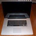 Macbook Pro 17 inch late 2011 - i7 2.4 Ghz - 8GB - Ati 1GB 6770 - 750GB