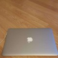 Apple MacBook Air 13, A1369 (mid 2011), i5 1.7GHz, 4GB DDR3, SSD 128GB, Taxtatura iluminata